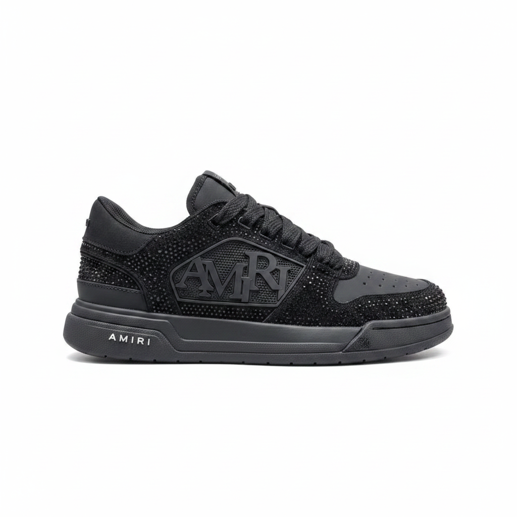Amiri total black vista lateral limpia
