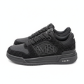 Amiri total black par vista lateral
