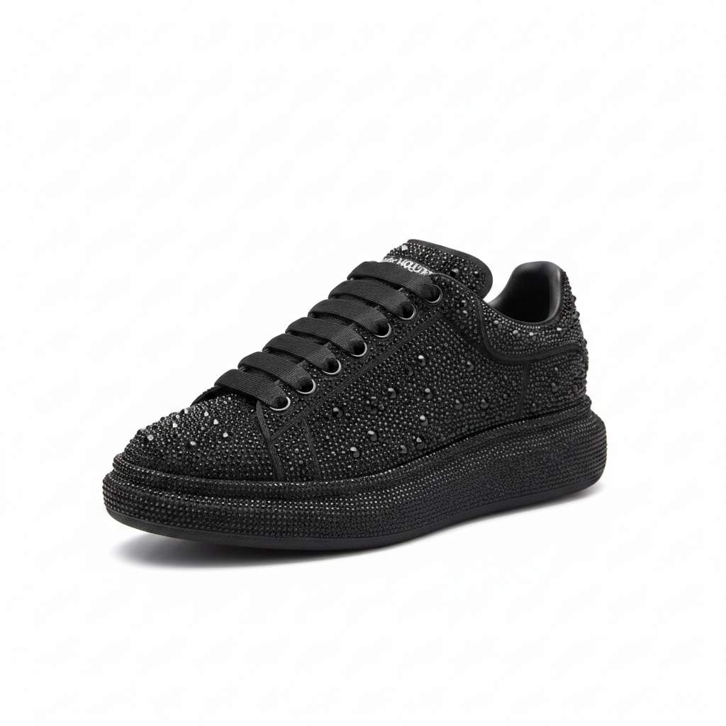 Alexander McQueen Crystal Sneaker - Vista frontal angular