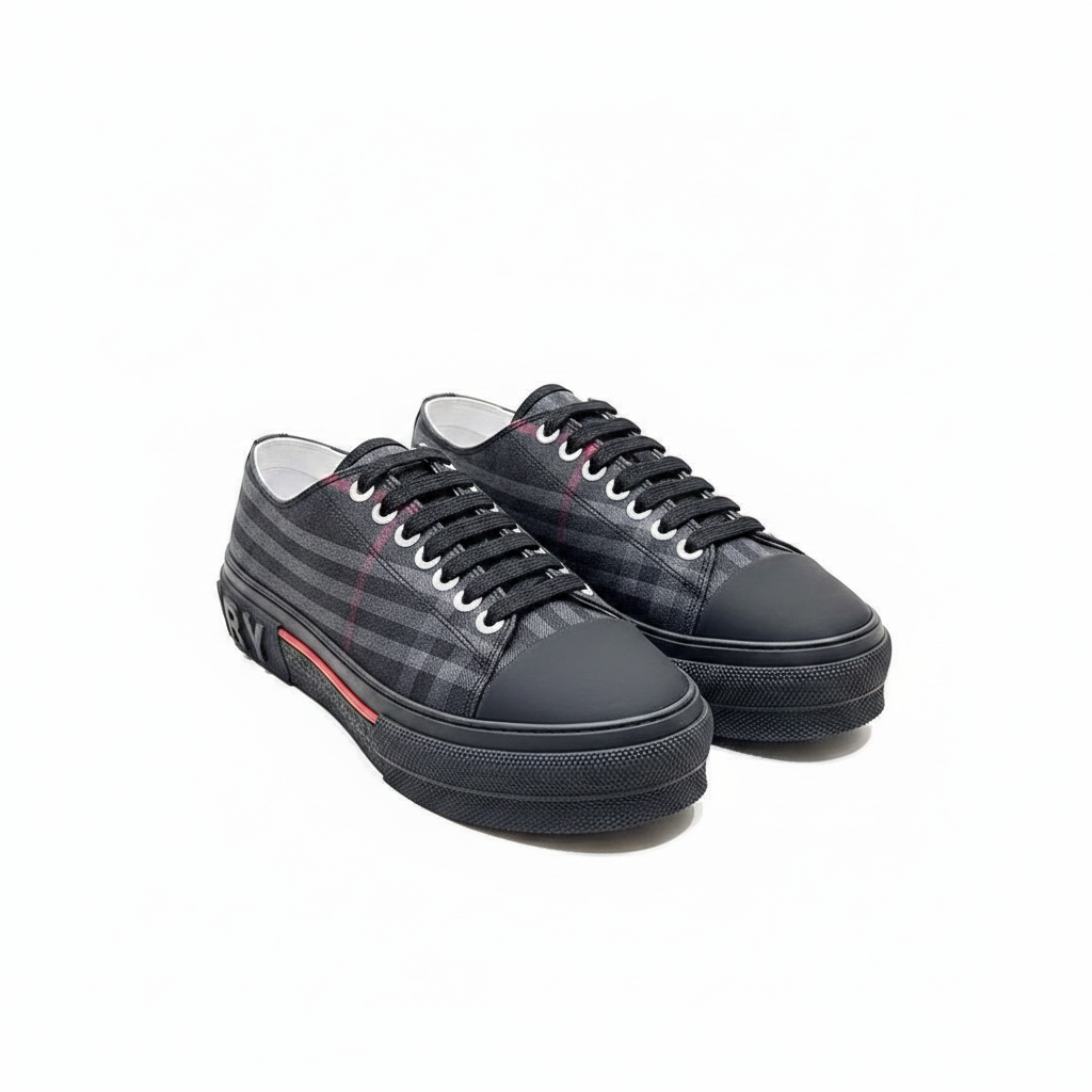Burberry sneakers vista lateral