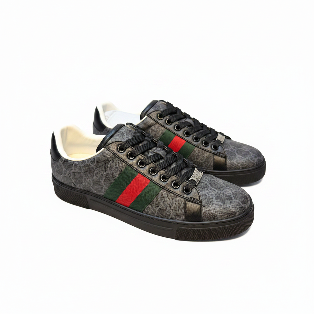 Gucci Ace par vista lateral diagonal