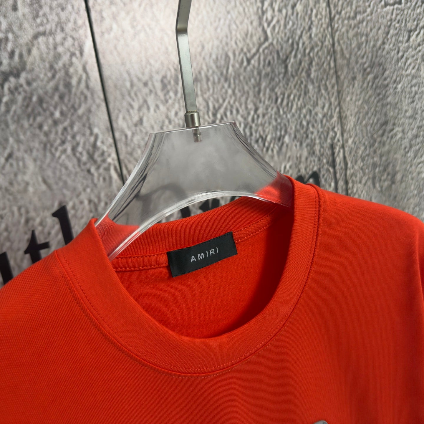 Amiri manga corta para hombres